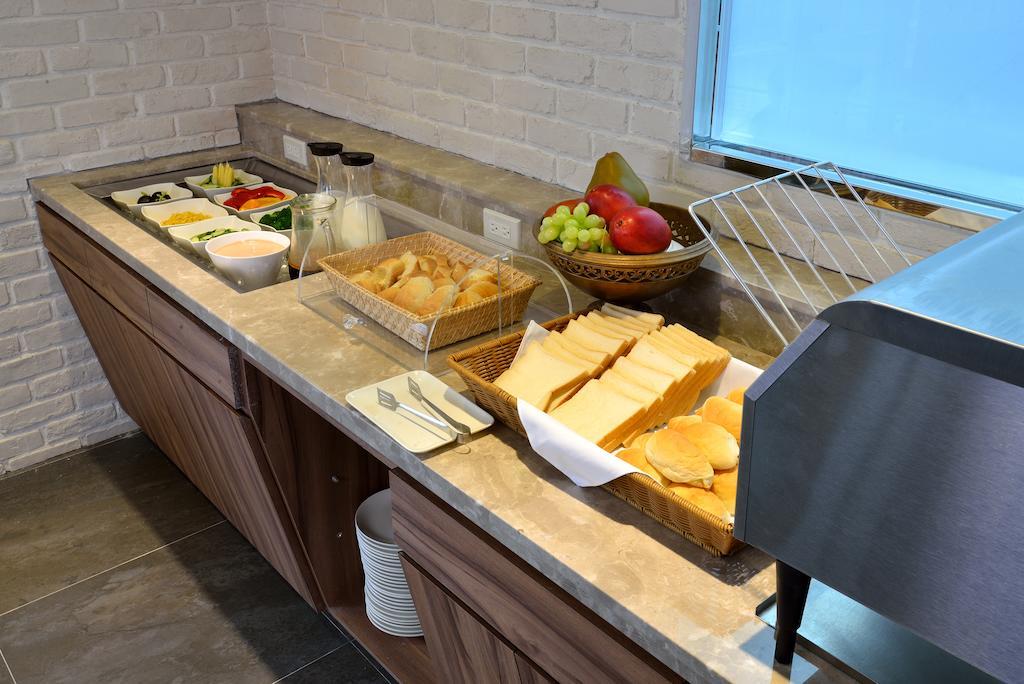 雲富大飯店 Hotel Cloud-Zhongshan Taipei Esterno foto
